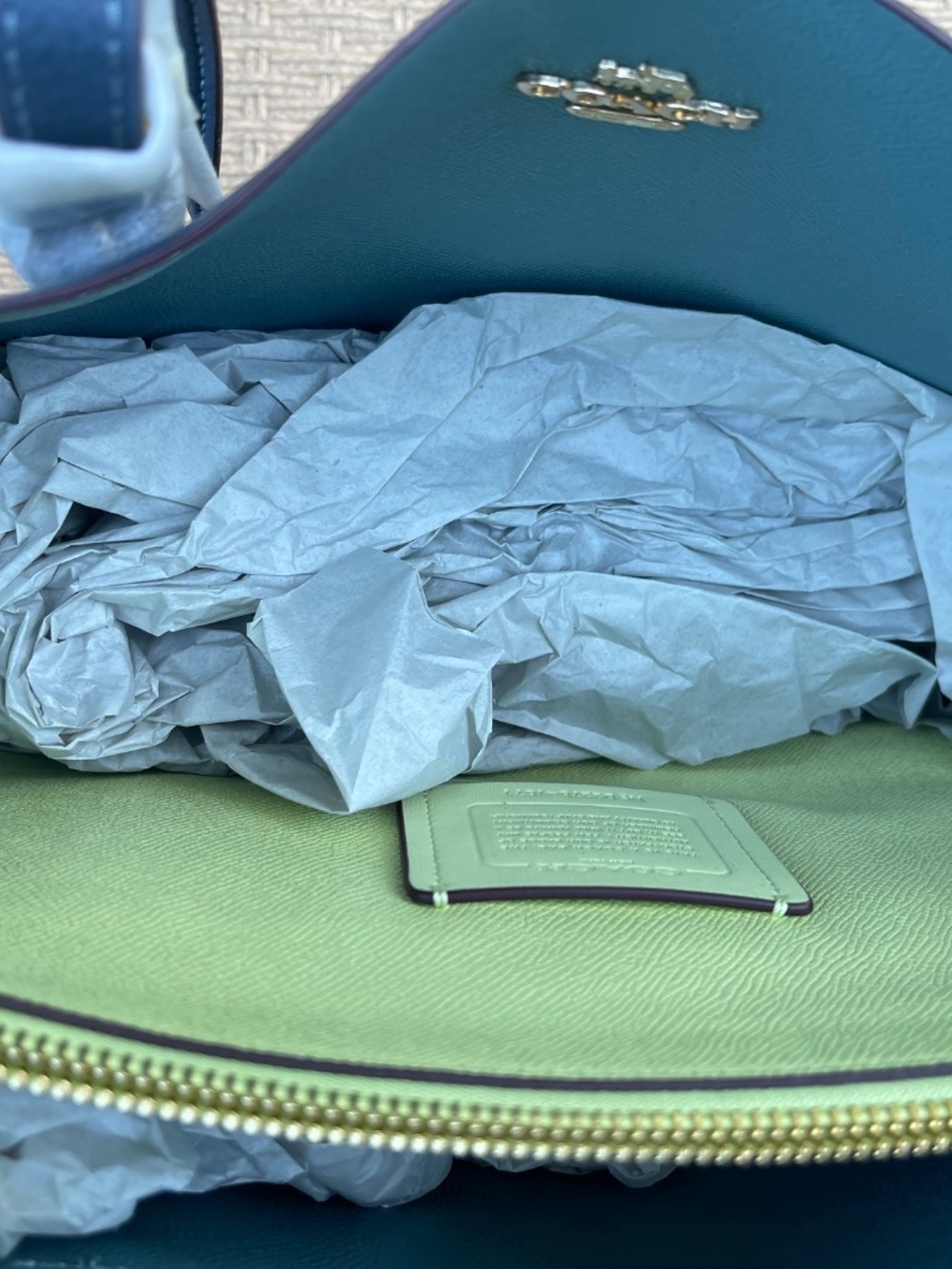 NEW COACH Mollie Tote - Picture 8 of 10